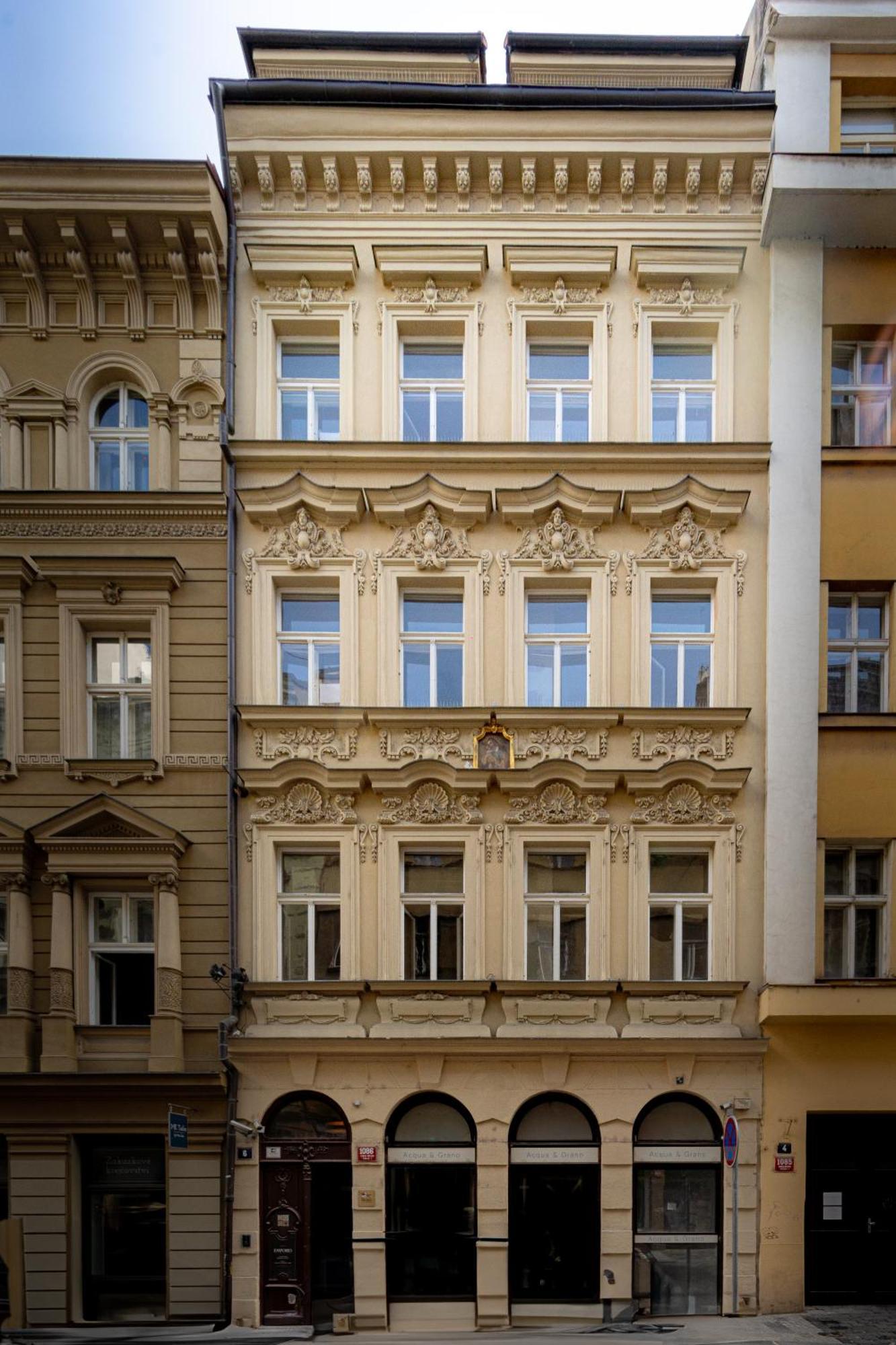 Aparthotel Six Residences
